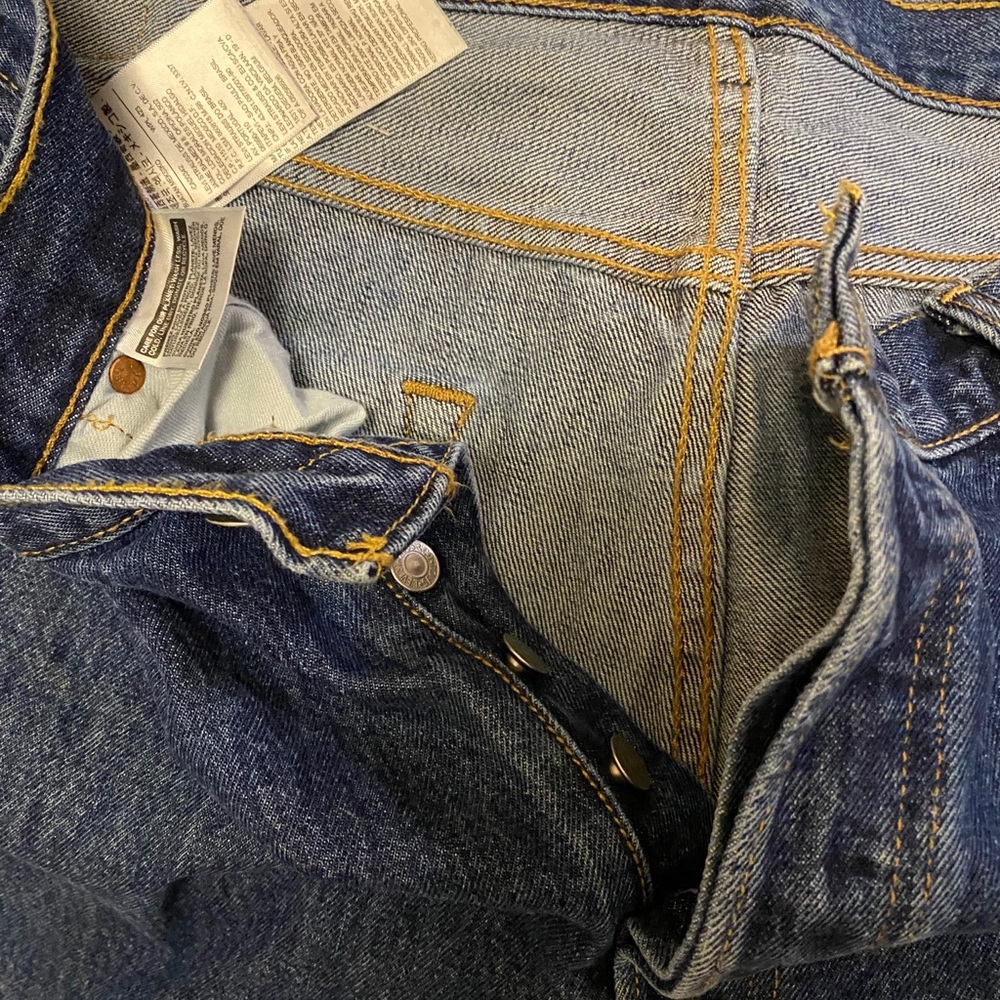 Jeans - Picture 3 of 4